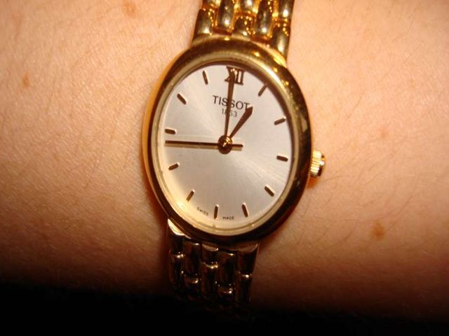 женские часы с браслетом