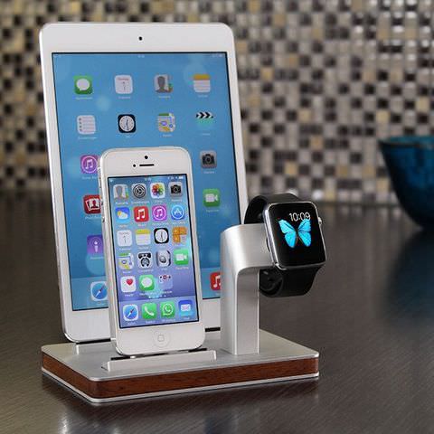 Смарт-часы, телефон и i-pad от Apple