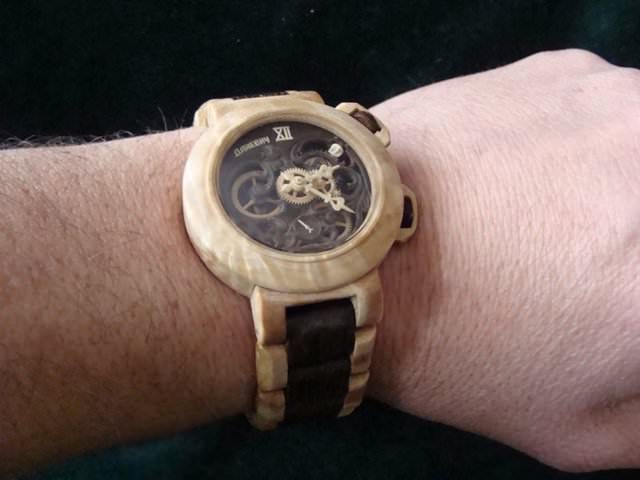 Мужские наручные часы из дерева от Валерия Даневич
